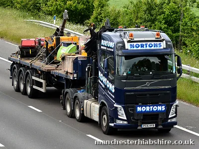Loaded HIAB lorry northbound on the M6